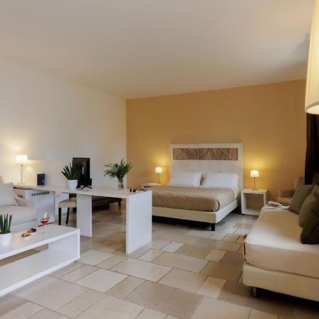 Masseria Corda Di Lana Hotel & Resort 토레 라필로 외부 사진