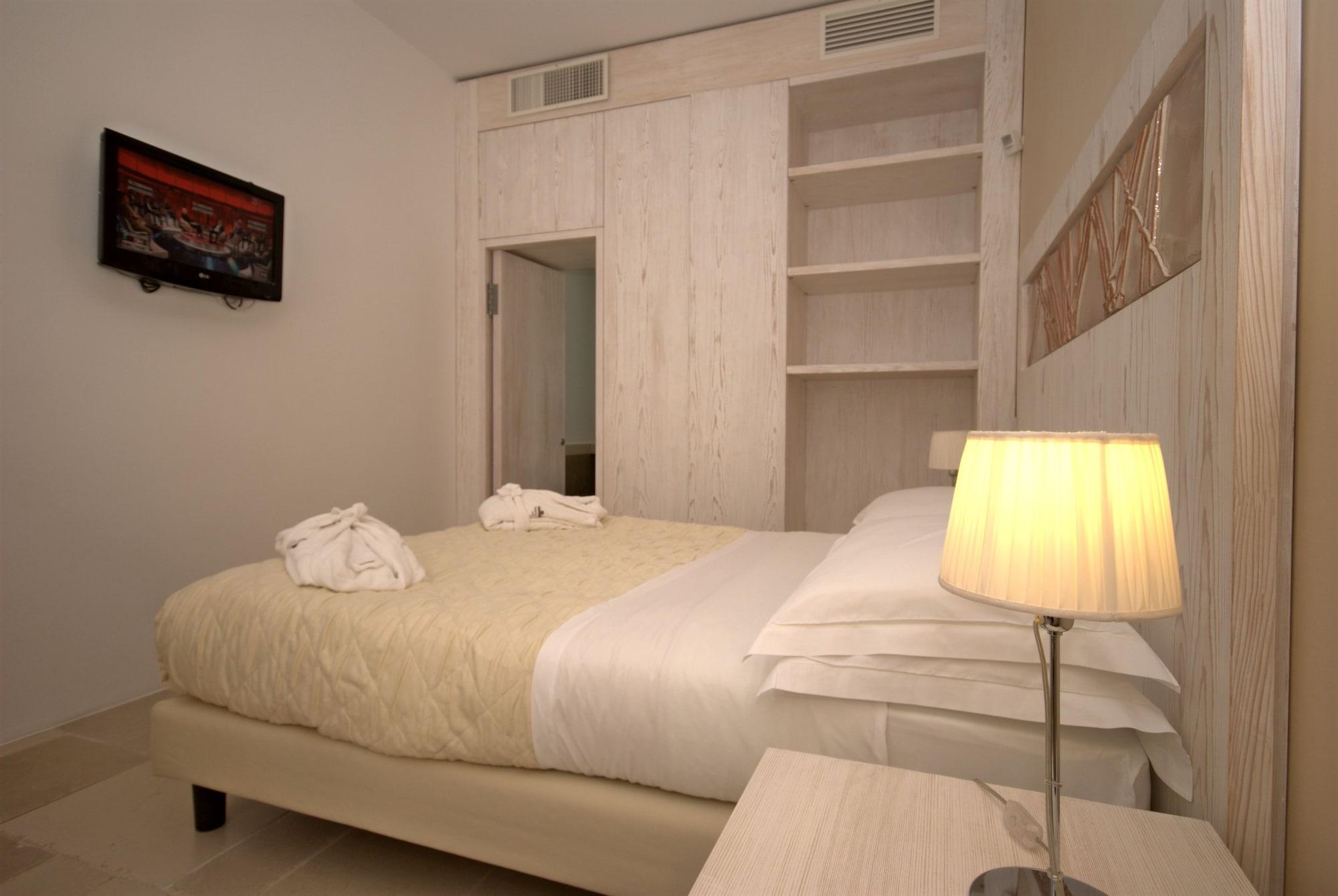 Masseria Corda Di Lana Hotel & Resort 토레 라필로 외부 사진