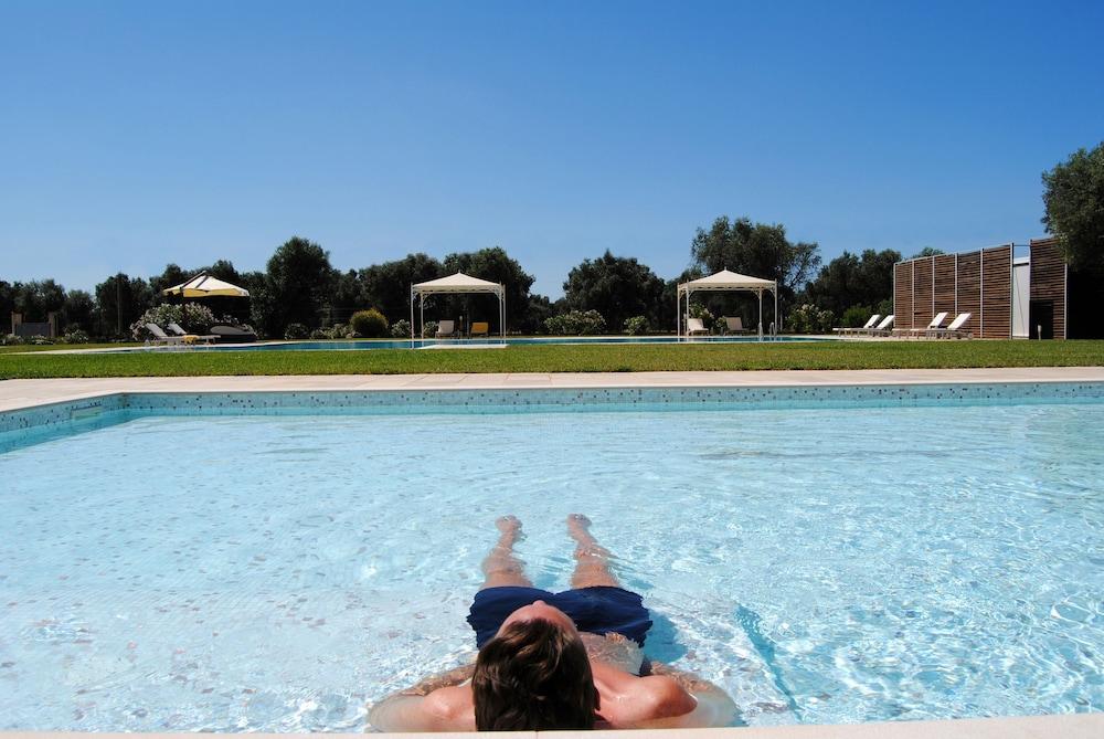 Masseria Corda Di Lana Hotel & Resort 토레 라필로 외부 사진