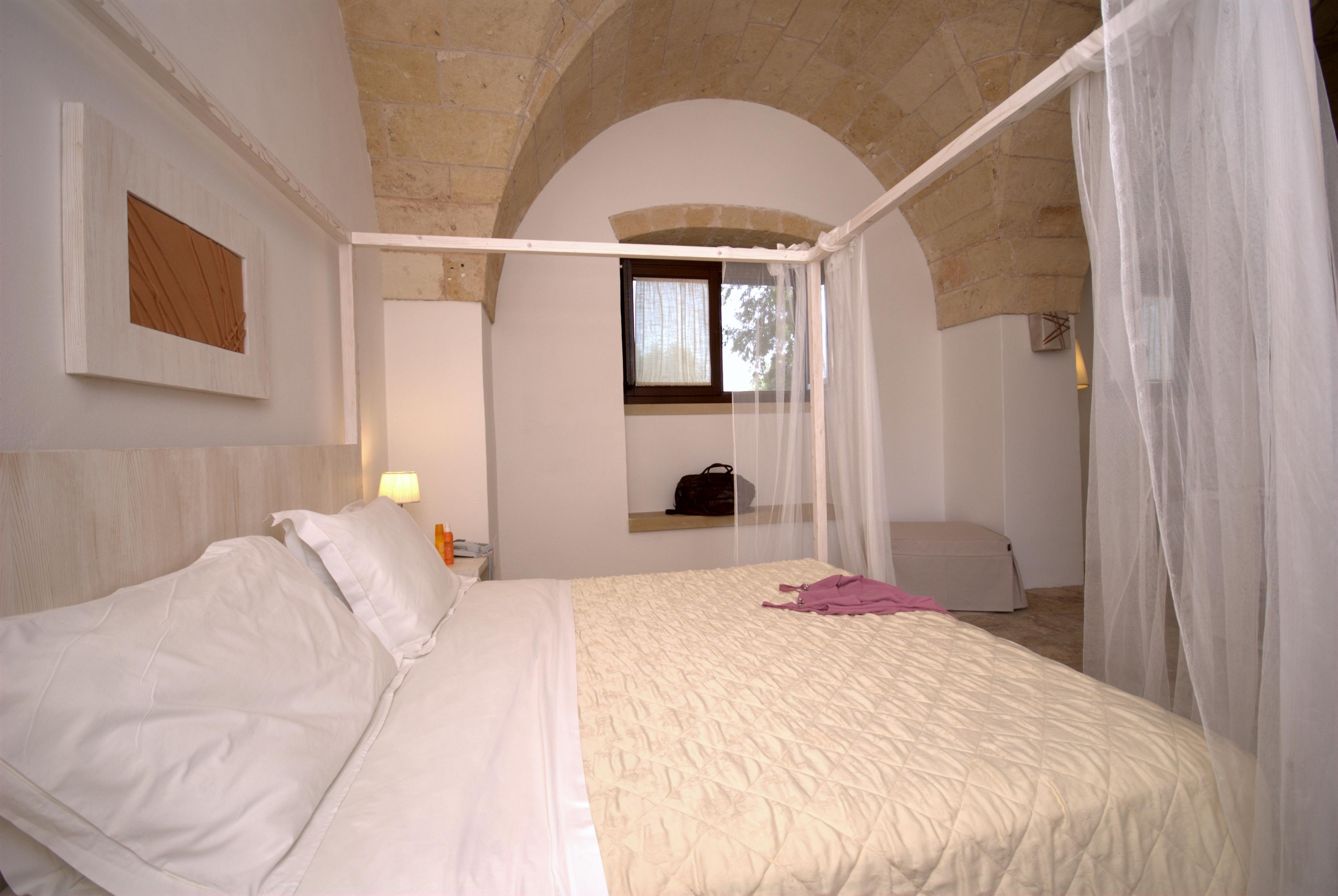 Masseria Corda Di Lana Hotel & Resort 토레 라필로 외부 사진