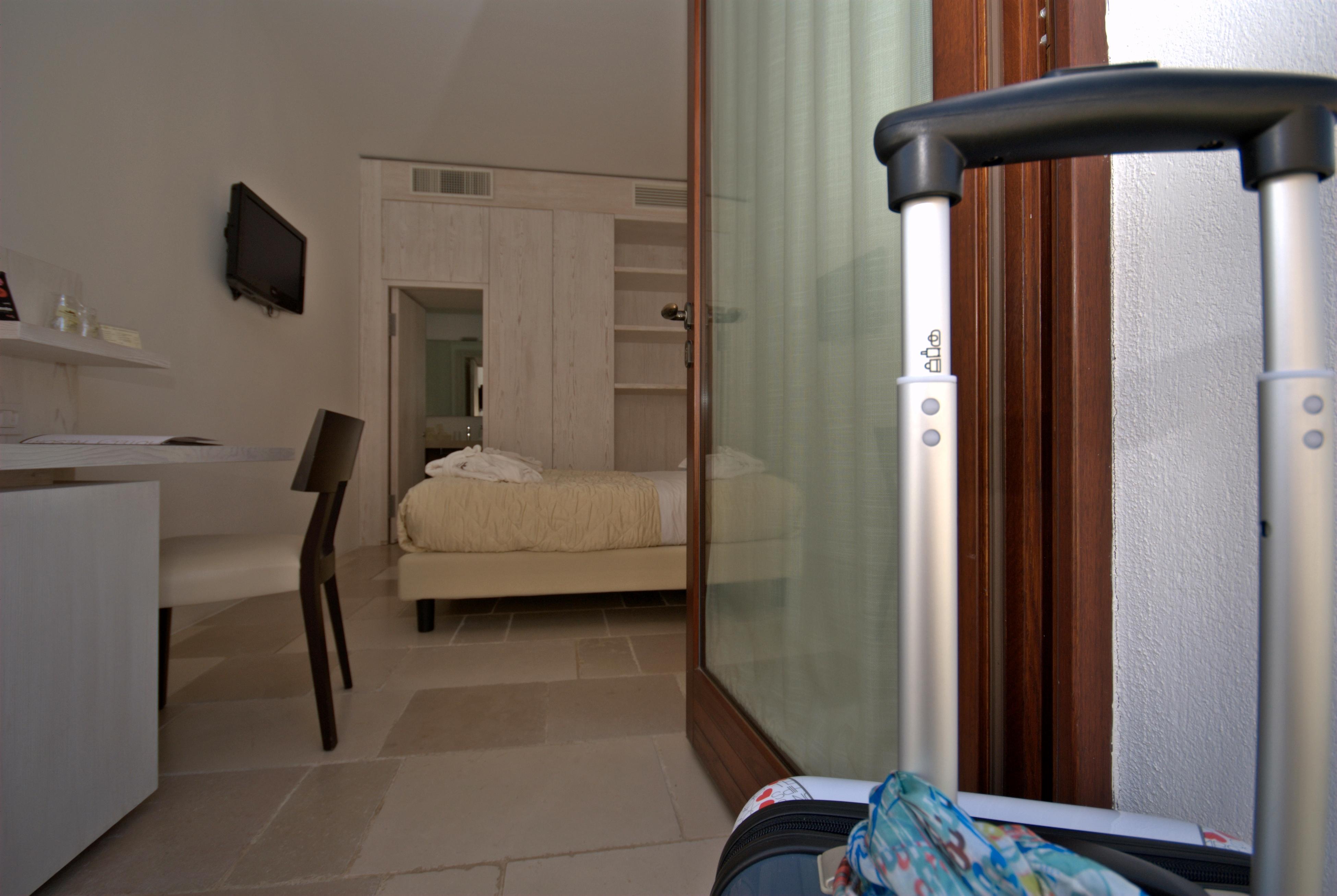 Masseria Corda Di Lana Hotel & Resort 토레 라필로 외부 사진