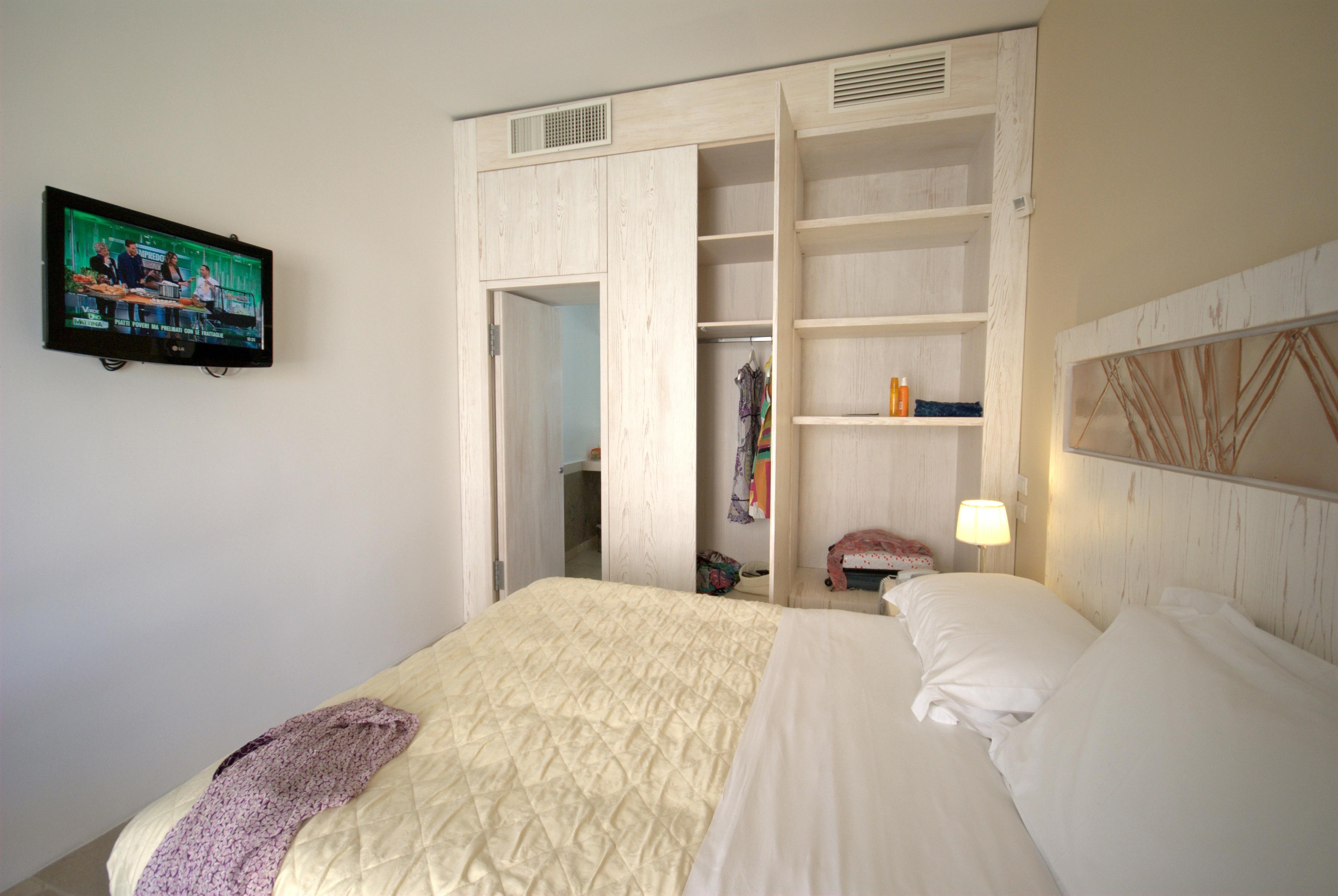 Masseria Corda Di Lana Hotel & Resort 토레 라필로 외부 사진