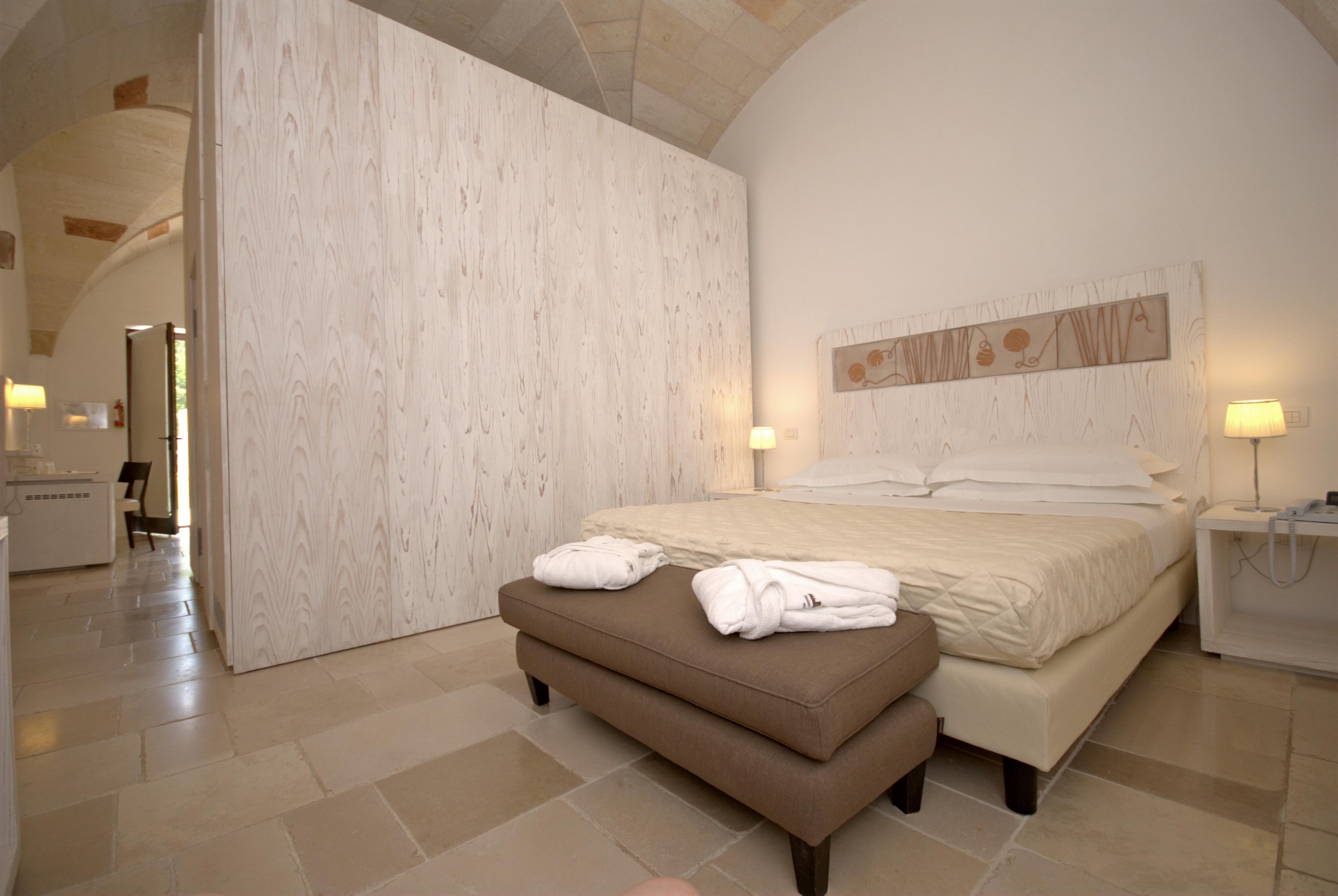 Masseria Corda Di Lana Hotel & Resort 토레 라필로 외부 사진
