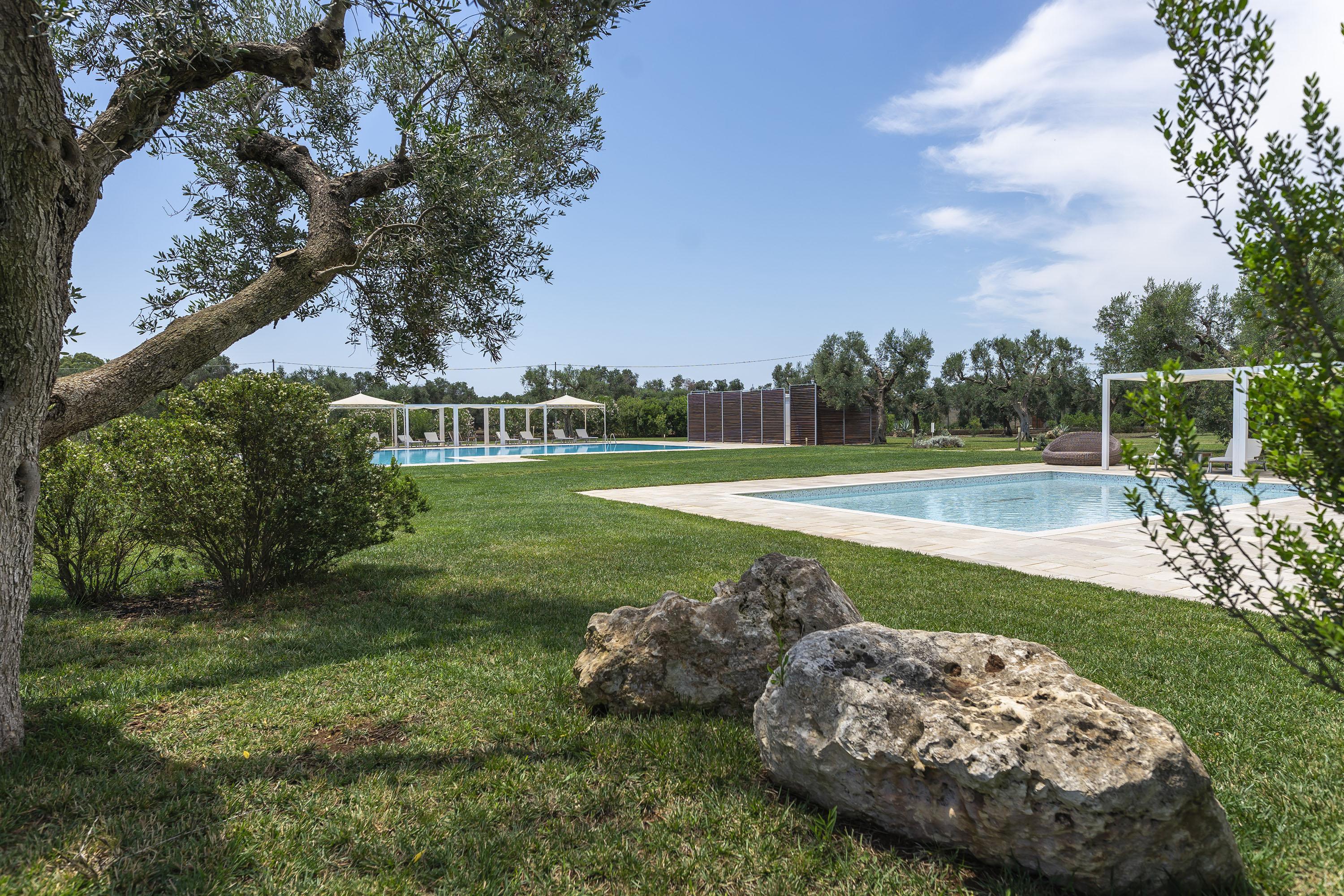Masseria Corda Di Lana Hotel & Resort 토레 라필로 외부 사진