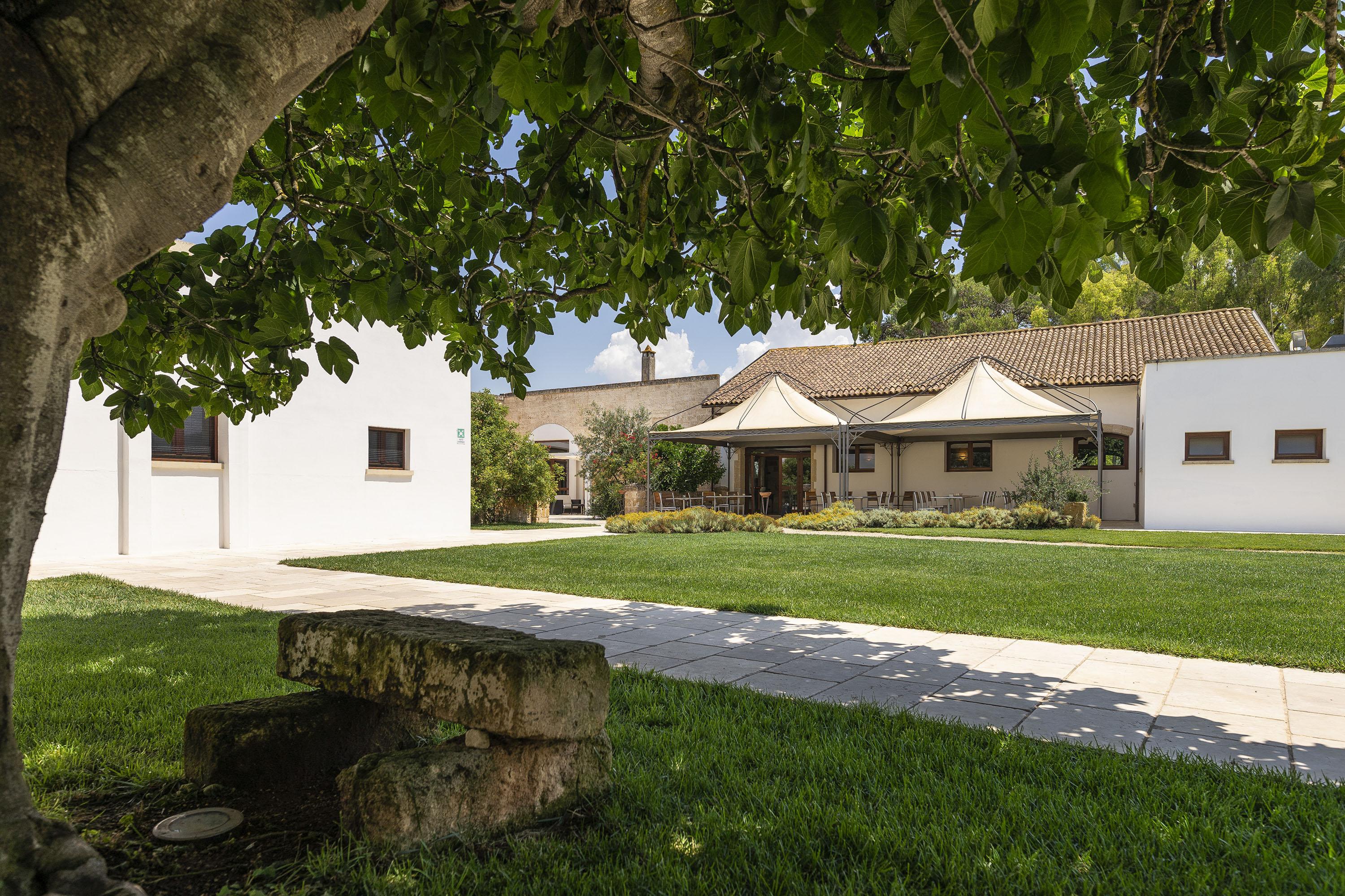 Masseria Corda Di Lana Hotel & Resort 토레 라필로 외부 사진