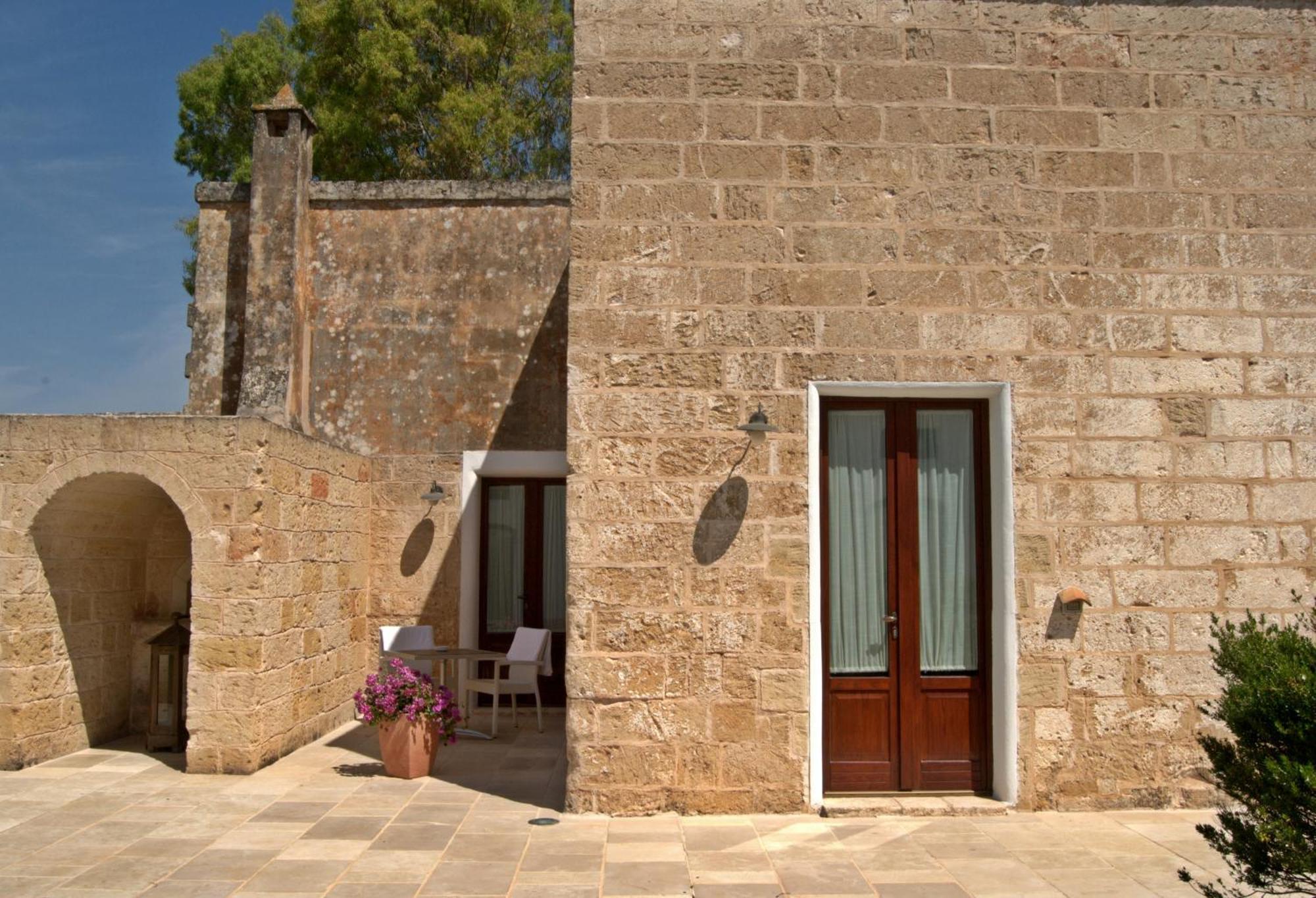Masseria Corda Di Lana Hotel & Resort 토레 라필로 외부 사진