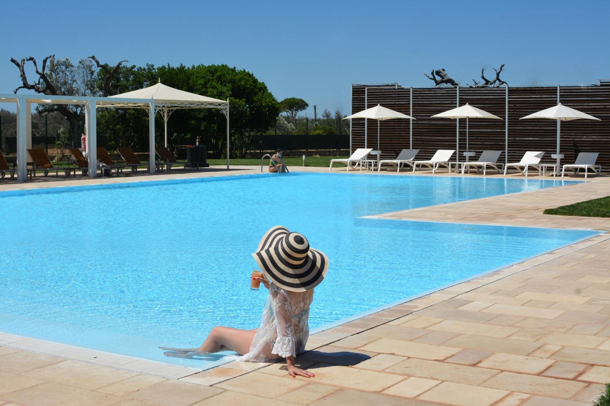 Masseria Corda Di Lana Hotel & Resort 토레 라필로 외부 사진